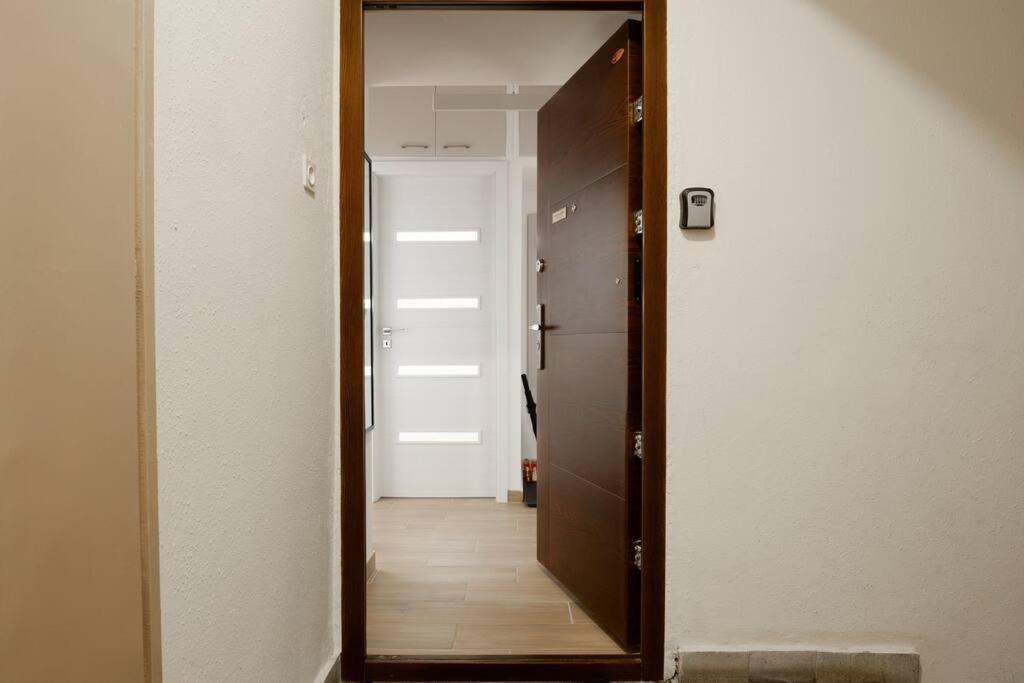 Petofi Family Apartman Дебрецен Екстериор снимка